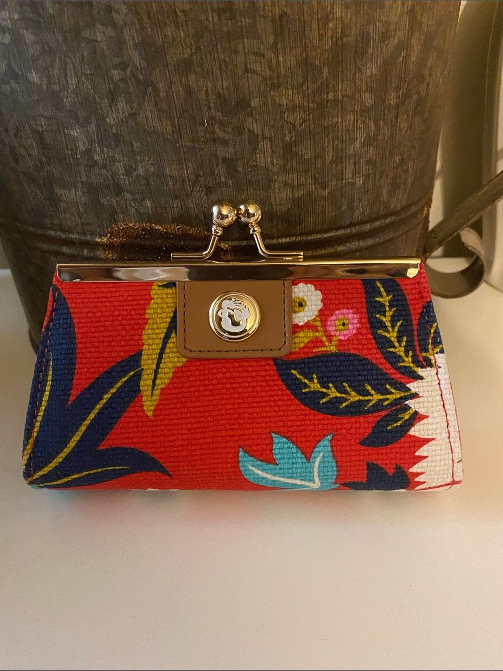 Spartina Natural Linen and Leather Floral Kiss-Lock Wristlet Clutch/Coin purse